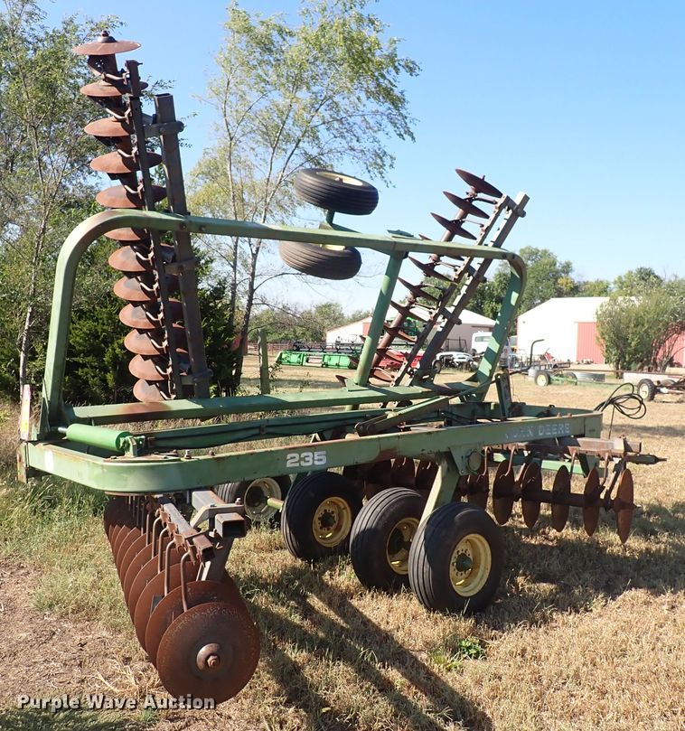 image for item DN2098 John Deere 235  double off-set disk