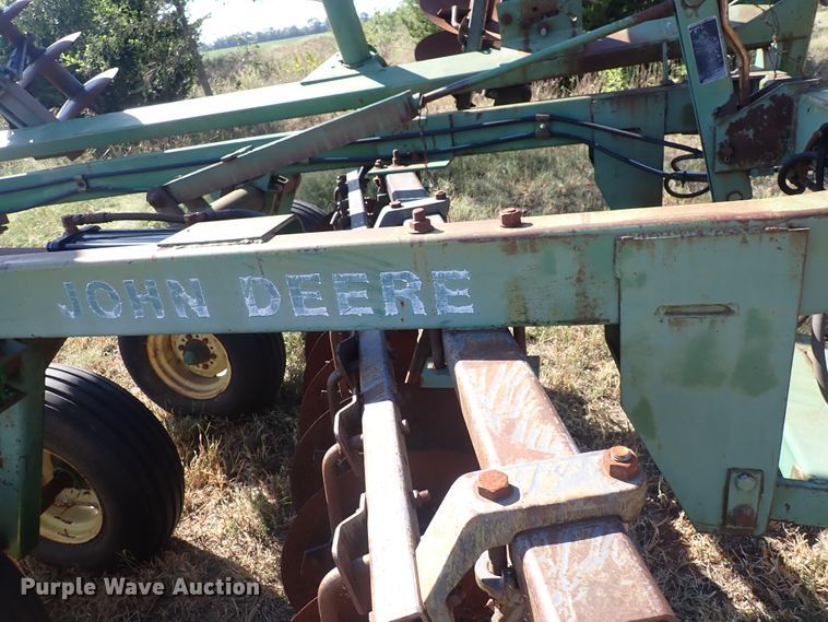 image for item DN2098 John Deere 235  double off-set disk