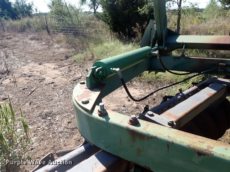 image for item DN2098 John Deere 235  double off-set disk