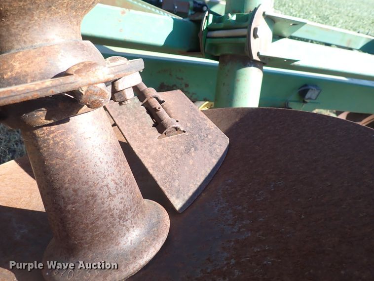 image for item DN2098 John Deere 235  double off-set disk