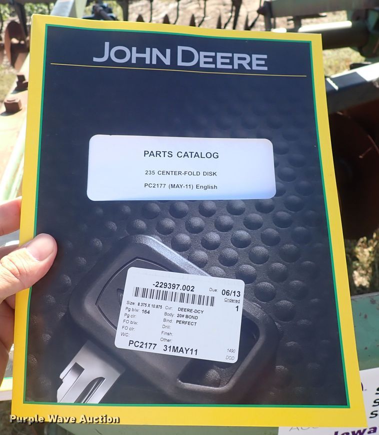 image for item DN2098 John Deere 235  double off-set disk