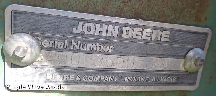 image for item DN2098 John Deere 235  double off-set disk