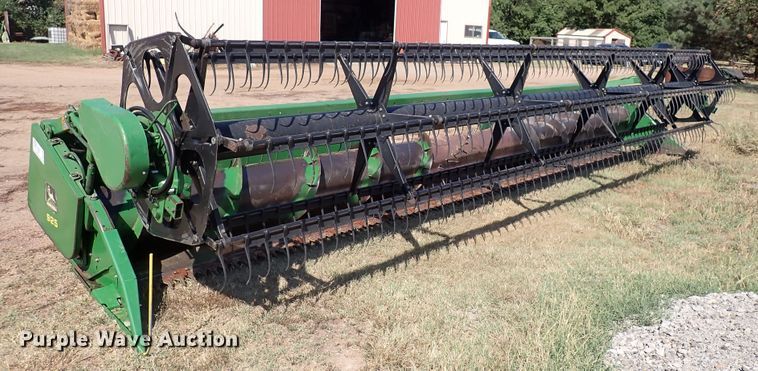 image for item DN2100 1995 John Deere 925  rigid head