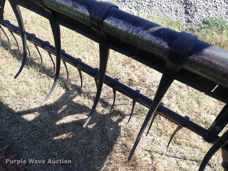 image for item DN2100 1995 John Deere 925  rigid head