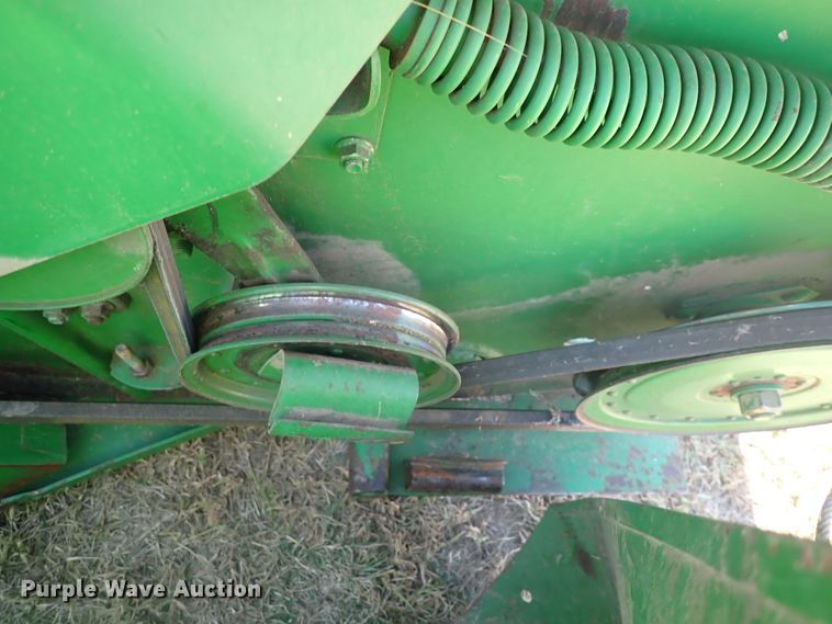 image for item DN2100 1995 John Deere 925  rigid head