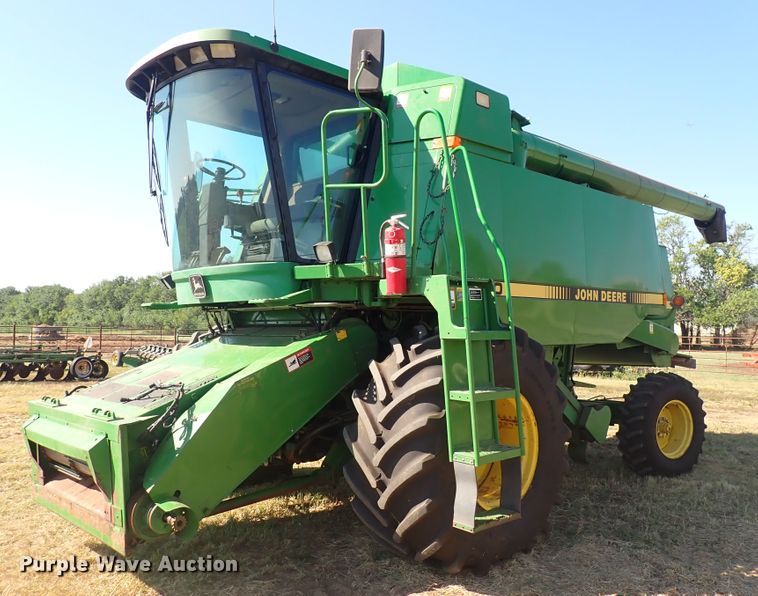 image for item DN2103 1995 John Deere 9500  combine