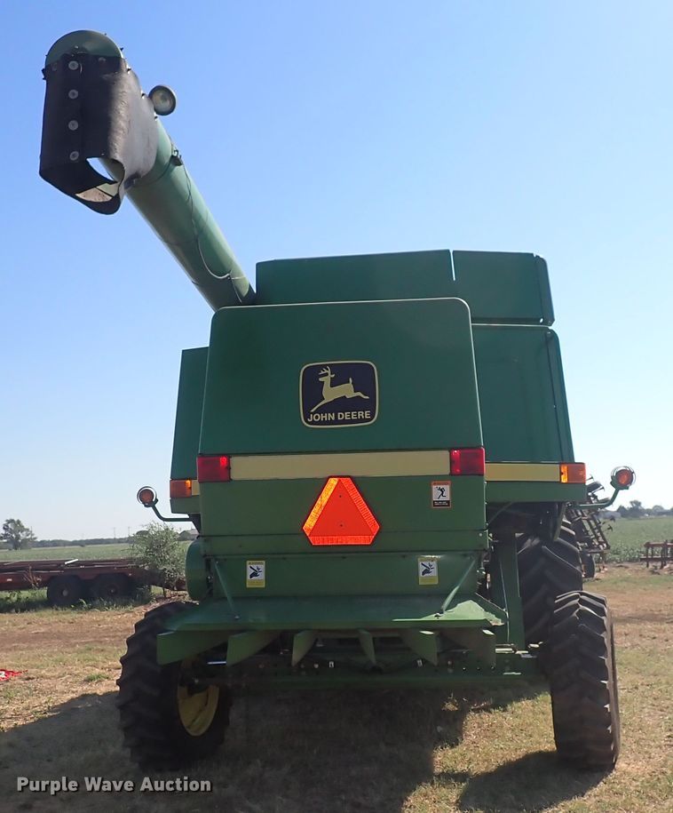 image for item DN2103 1995 John Deere 9500  combine