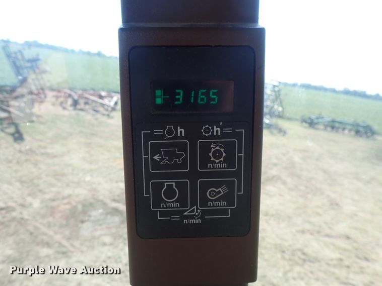 image for item DN2103 1995 John Deere 9500  combine