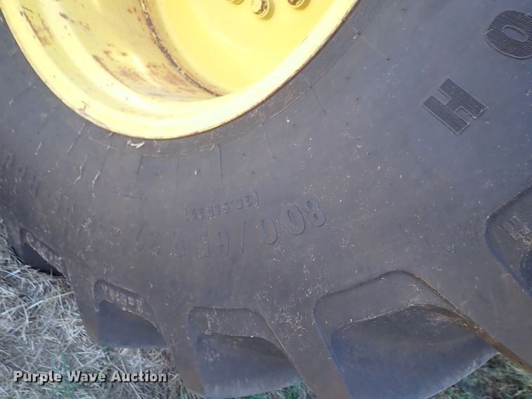 image for item DN2103 1995 John Deere 9500  combine