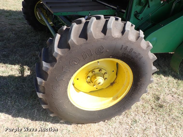 image for item DN2103 1995 John Deere 9500  combine