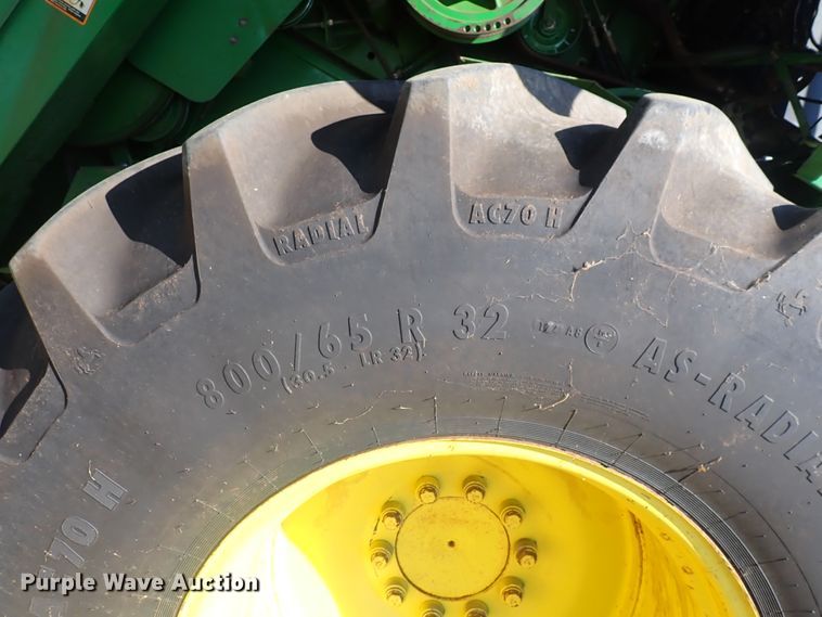 image for item DN2103 1995 John Deere 9500  combine
