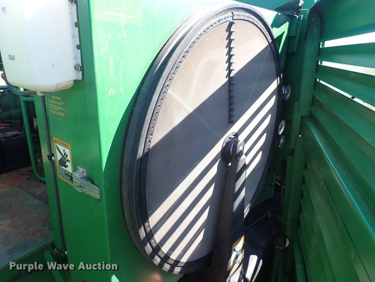 image for item DN2103 1995 John Deere 9500  combine