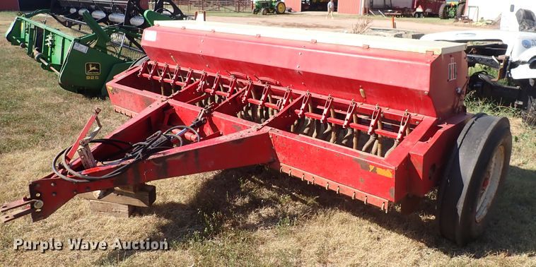image for item DN2105 International 510  grain drill
