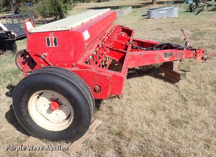 image for item DN2105 International 510  grain drill