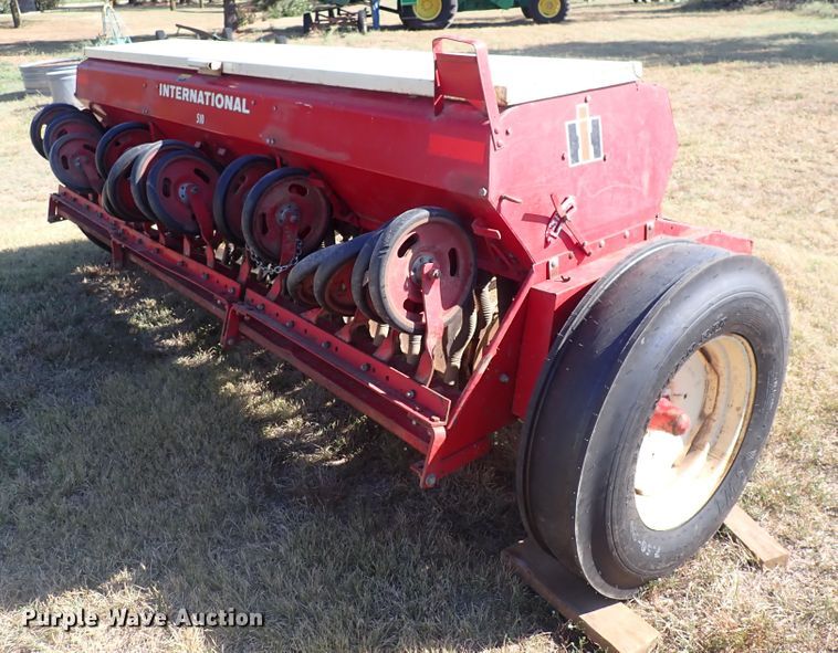 image for item DN2105 International 510  grain drill