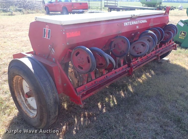 image for item DN2105 International 510  grain drill