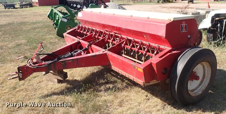 image for item DN2105 International 510  grain drill