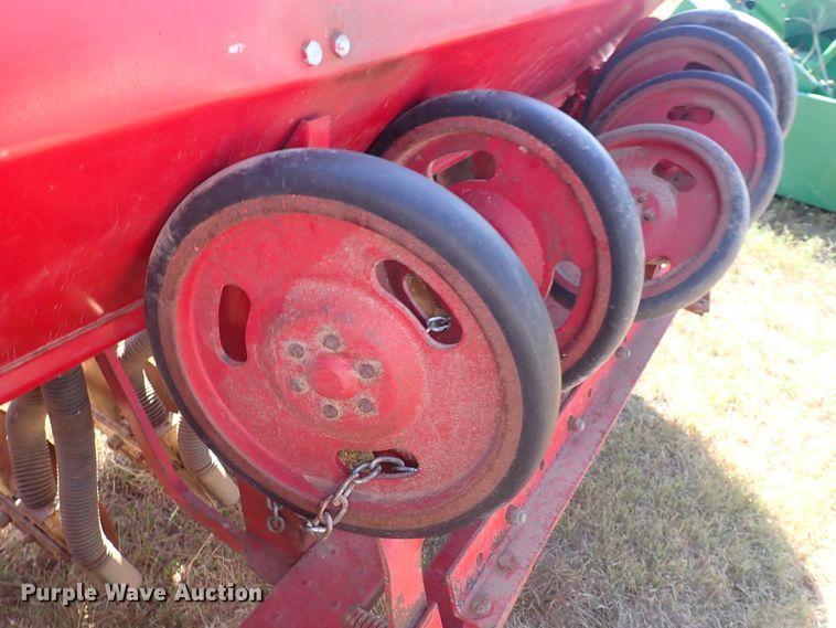 image for item DN2105 International 510  grain drill