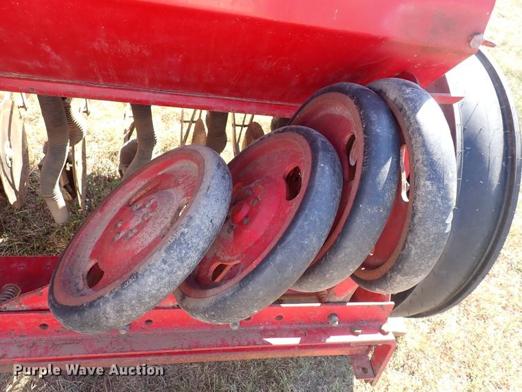 image for item DN2105 International 510  grain drill