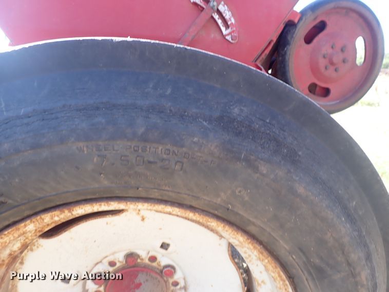 image for item DN2105 International 510  grain drill