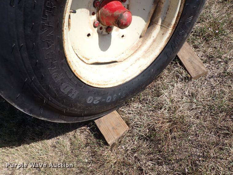 image for item DN2105 International 510  grain drill