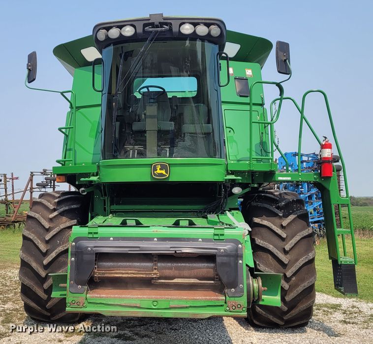 image for item FC9050 2008 John Deere 9770 STS  RWA combine