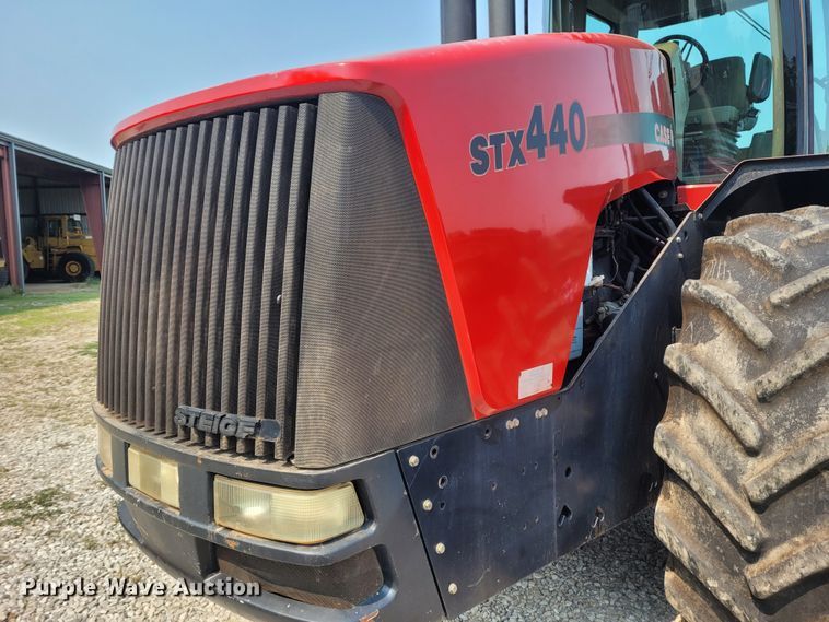 image for item FC9052 2001 Case IH STX440  4WD tractor