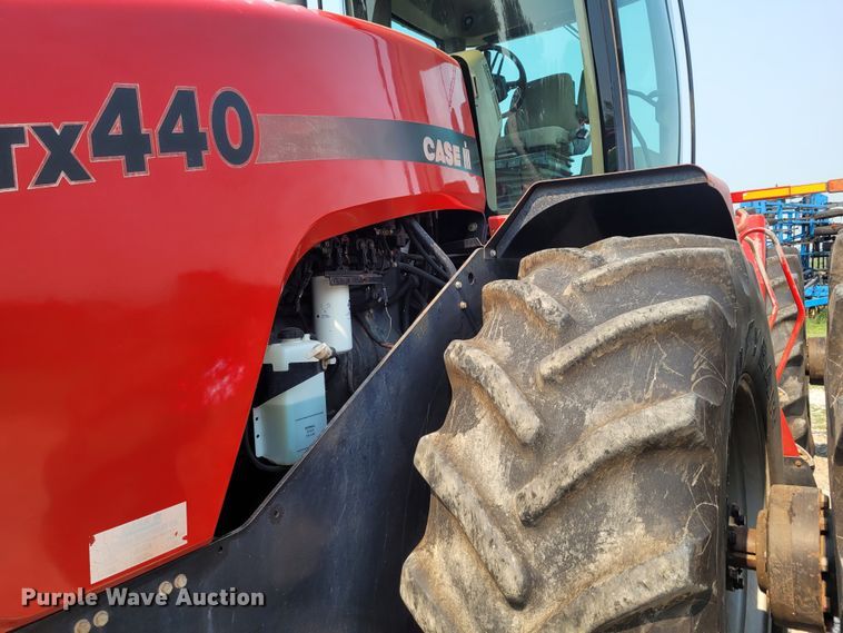 image for item FC9052 2001 Case IH STX440  4WD tractor