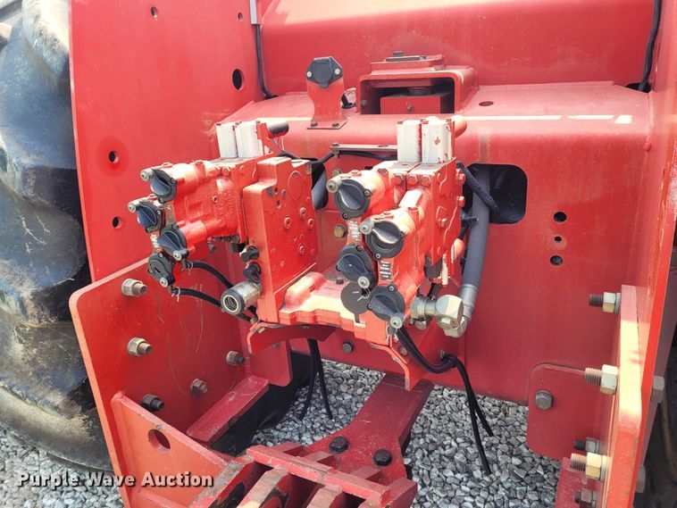 image for item FC9052 2001 Case IH STX440  4WD tractor