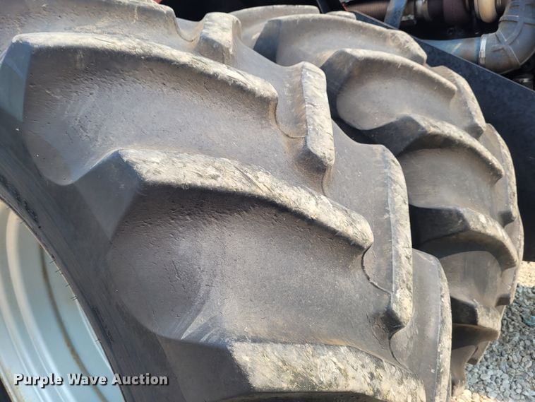 image for item FC9052 2001 Case IH STX440  4WD tractor