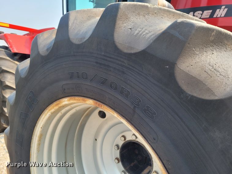 image for item FC9052 2001 Case IH STX440  4WD tractor