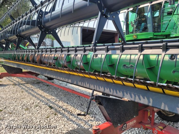 image for item FC9053 2015 John Deere 630F  flex head