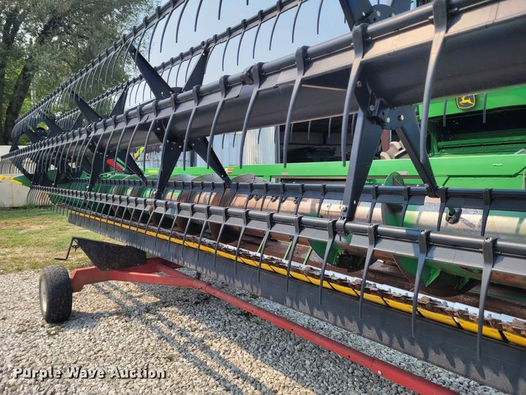 image for item FC9053 2015 John Deere 630F  flex head