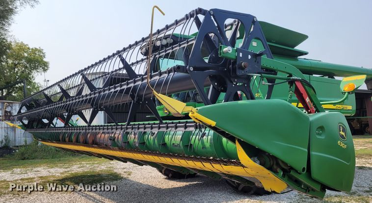 image for item FC9053 2015 John Deere 630F  flex head