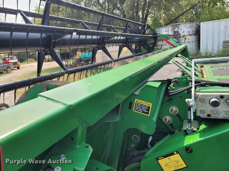 image for item FC9053 2015 John Deere 630F  flex head