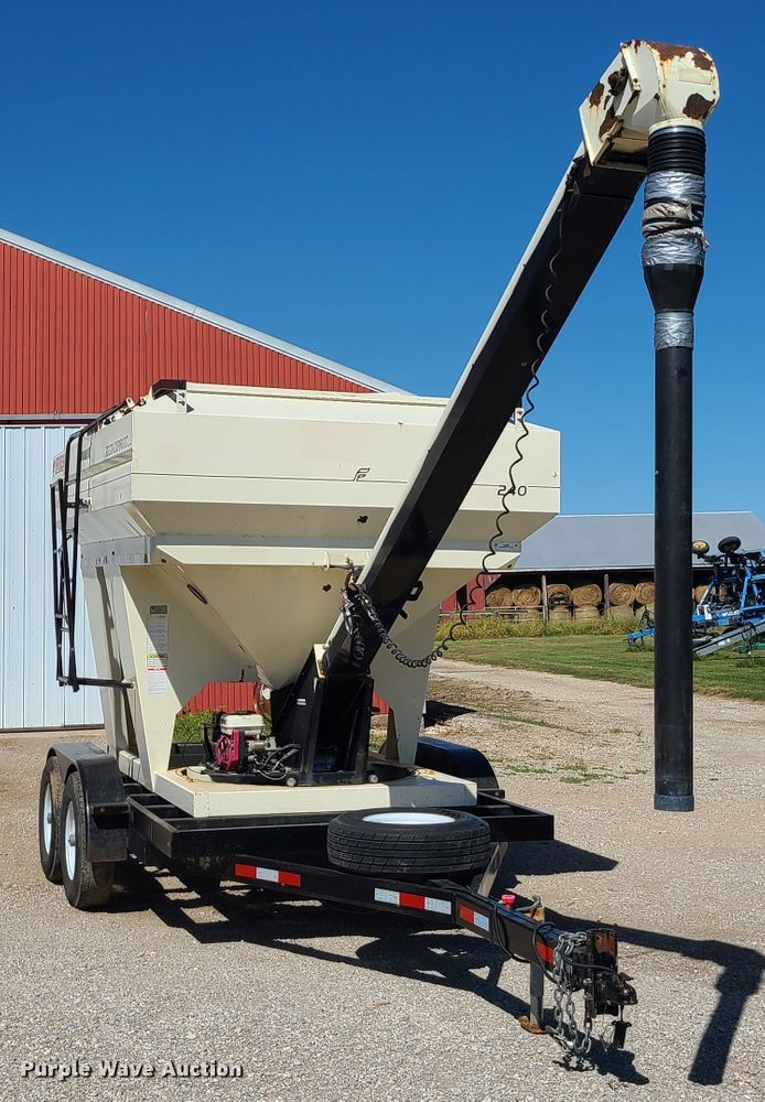 image for item IC9992 Friesen 240  seed tender