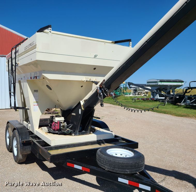 image for item IC9992 Friesen 240  seed tender