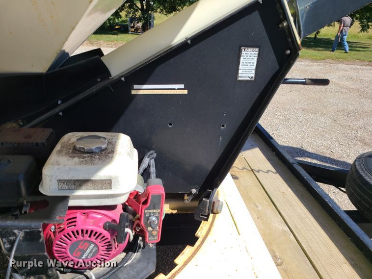 image for item IC9992 Friesen 240  seed tender