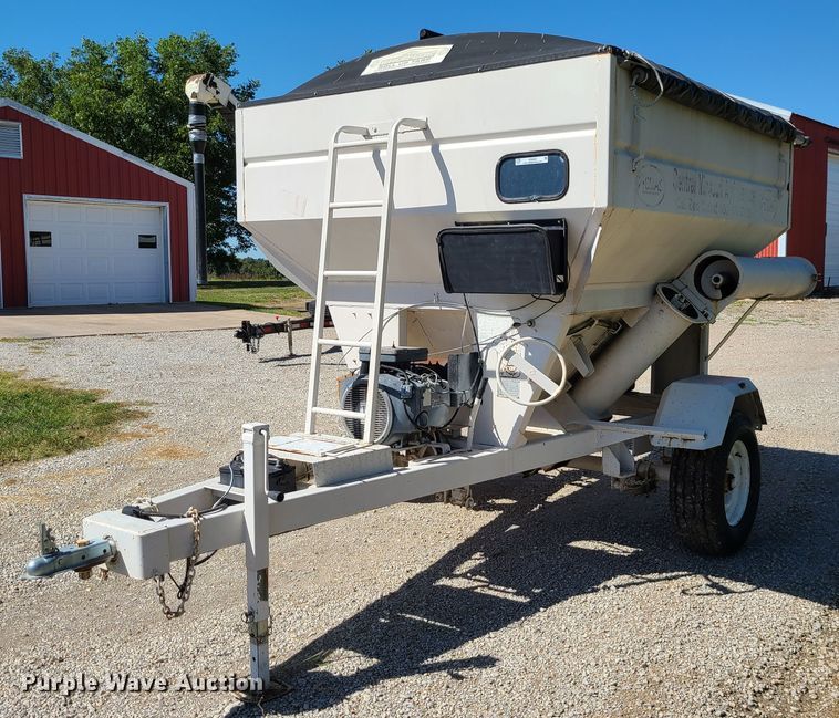 image for item IC9993 Unverferth 150  seed tender