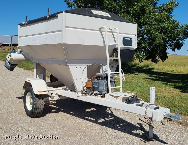 image for item IC9993 Unverferth 150  seed tender