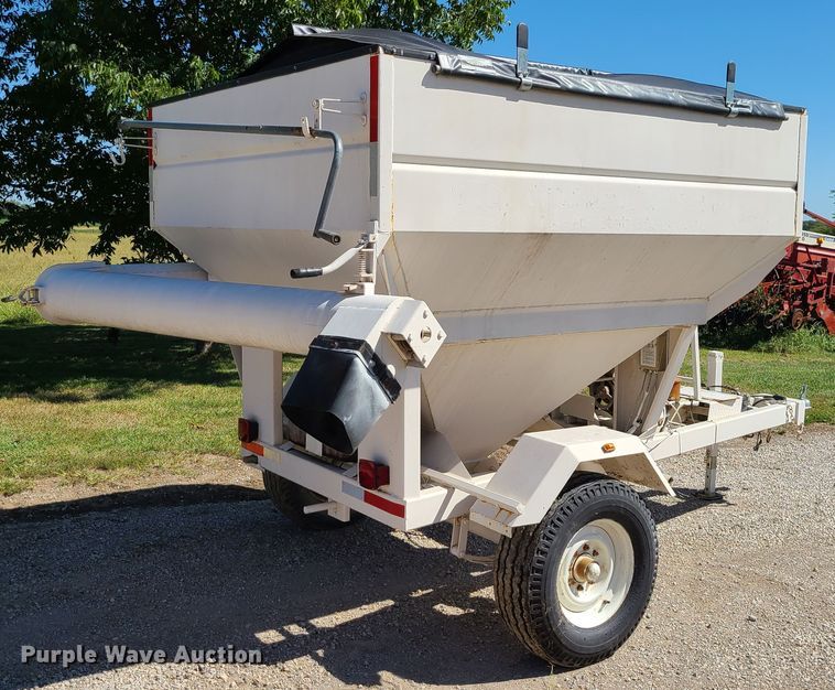 image for item IC9993 Unverferth 150  seed tender