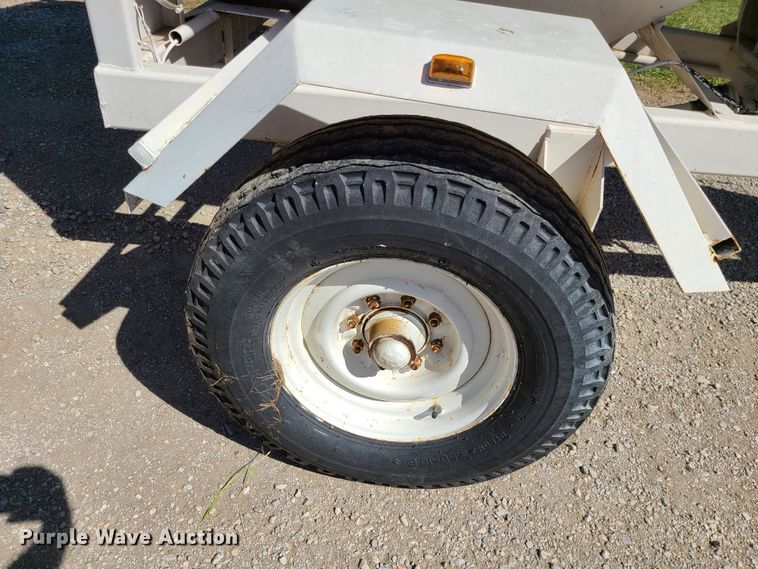 image for item IC9993 Unverferth 150  seed tender