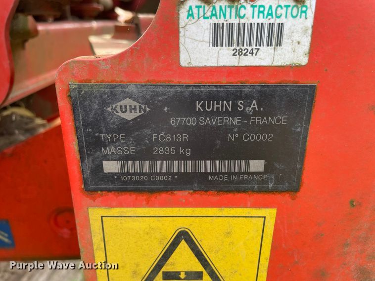 image for item IF9255 Kuhn FC813R  triple windrower