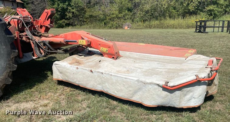 image for item IF9255 Kuhn FC813R  triple windrower