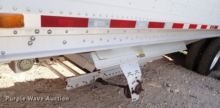 image for item IN9695 2014 Wilson  grain trailer