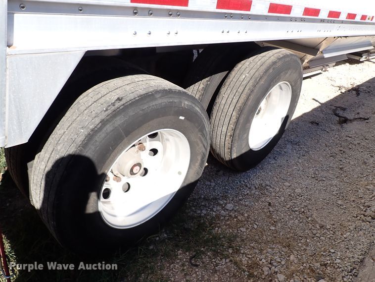 image for item IN9695 2014 Wilson  grain trailer