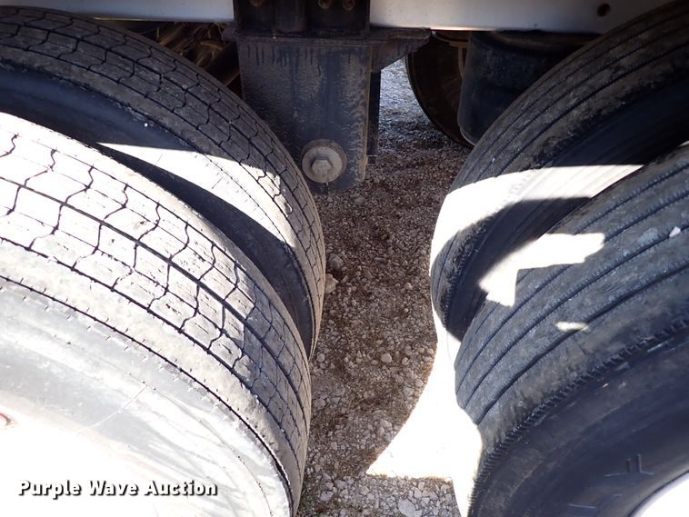 image for item IN9695 2014 Wilson  grain trailer