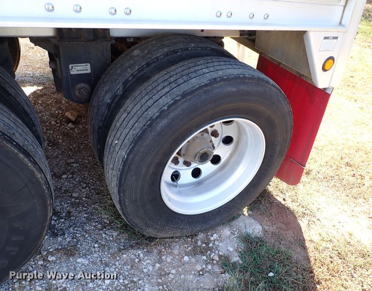 image for item IN9695 2014 Wilson  grain trailer