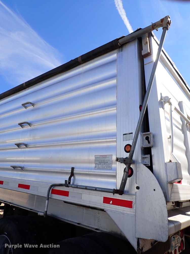 image for item IN9696 2013 Travis S96  end dump trailer