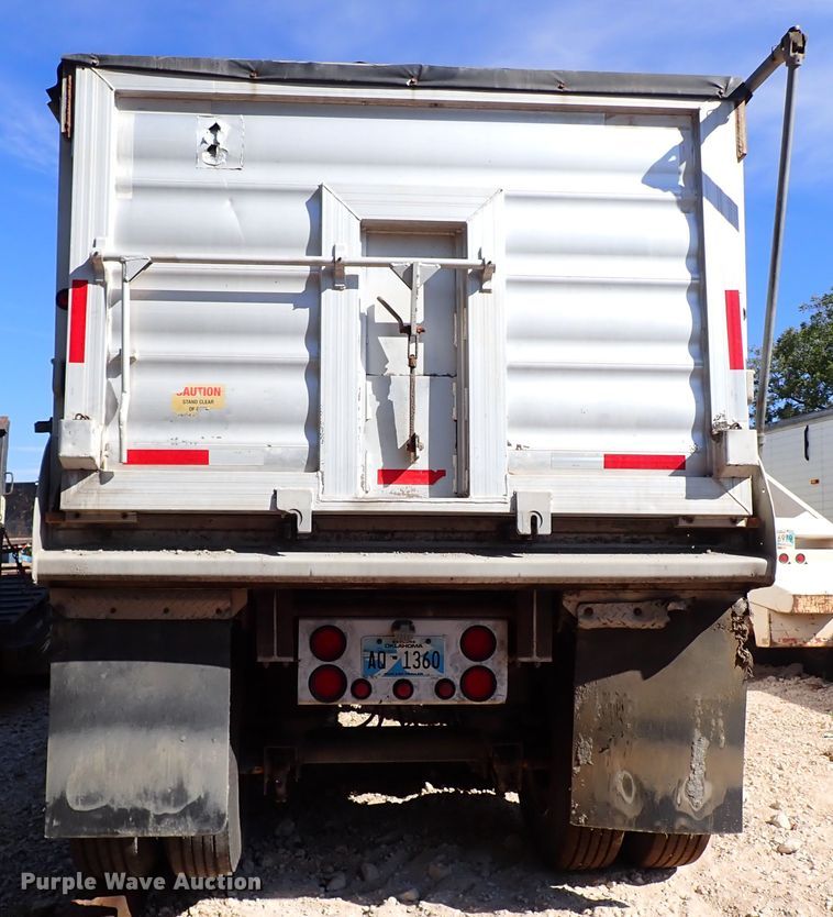 image for item IN9697 2013 Travis S96  end dump trailer